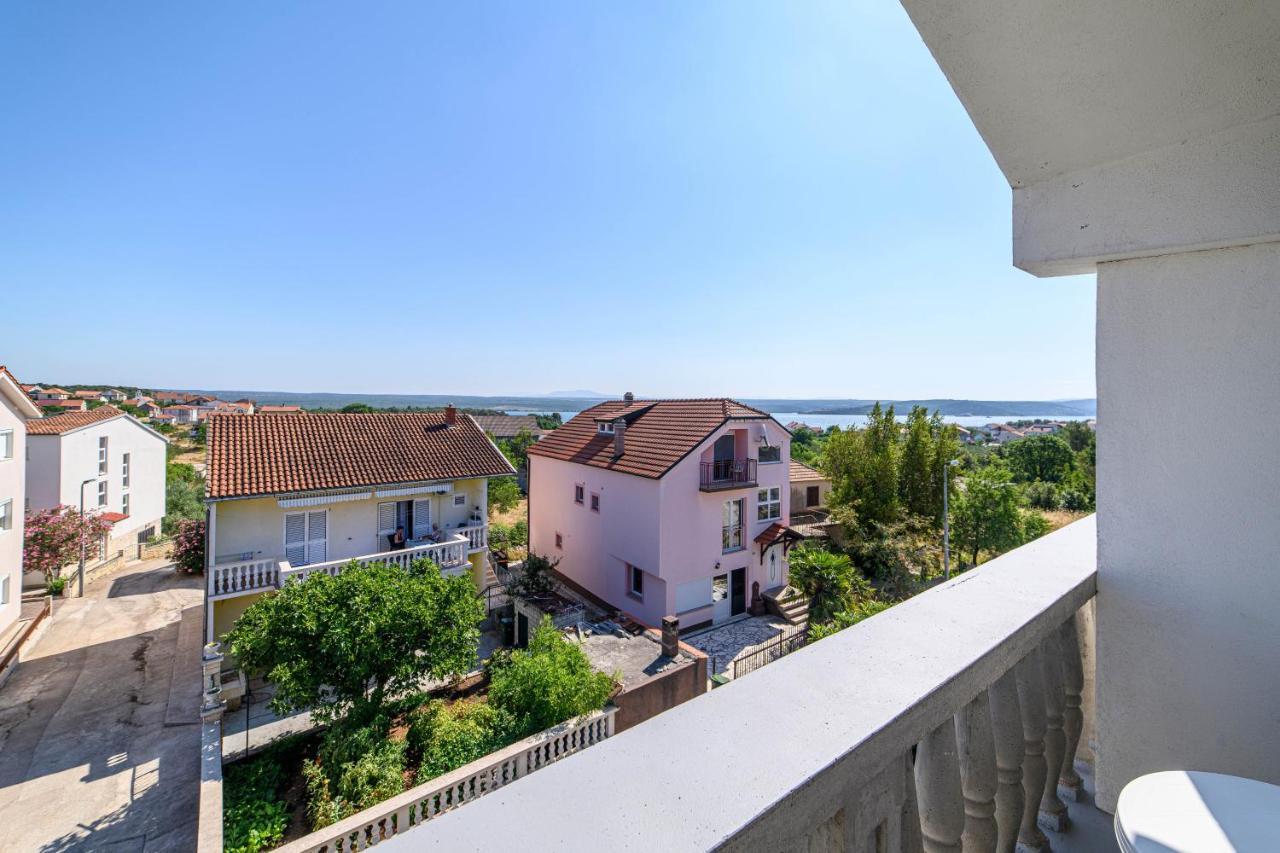 Apartman Maslina Шибеник Экстерьер фото