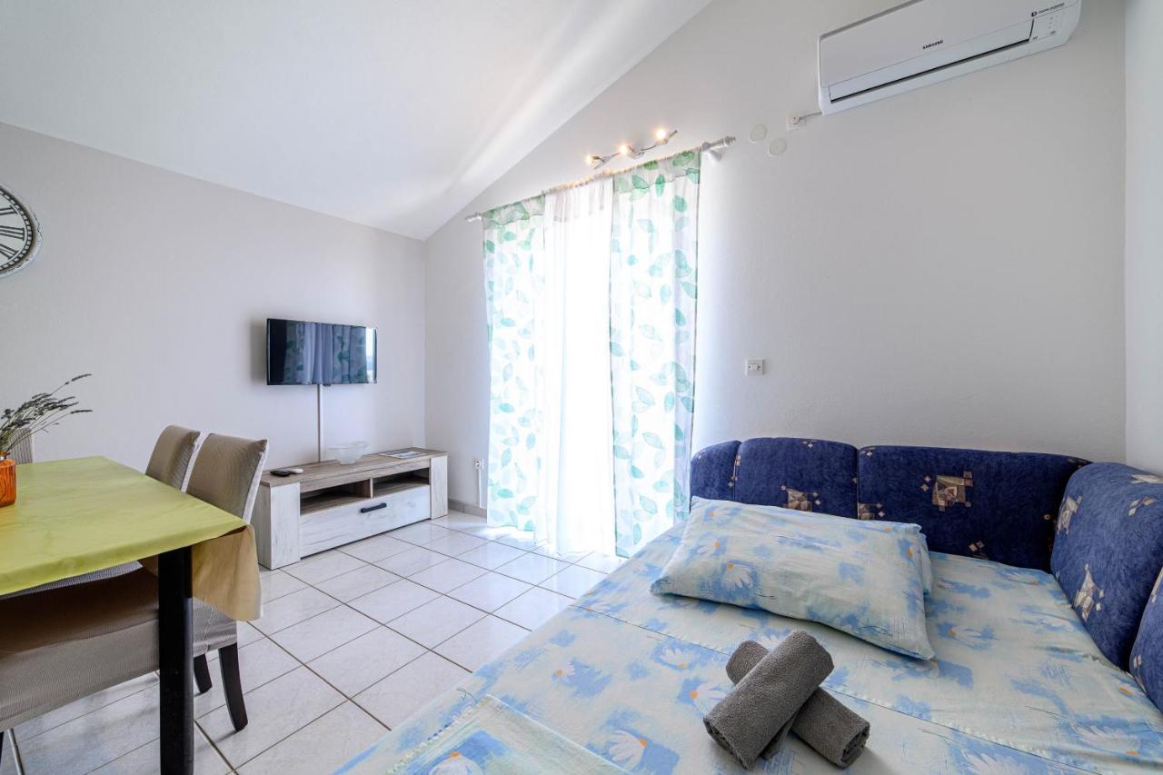 Apartman Maslina Шибеник Экстерьер фото